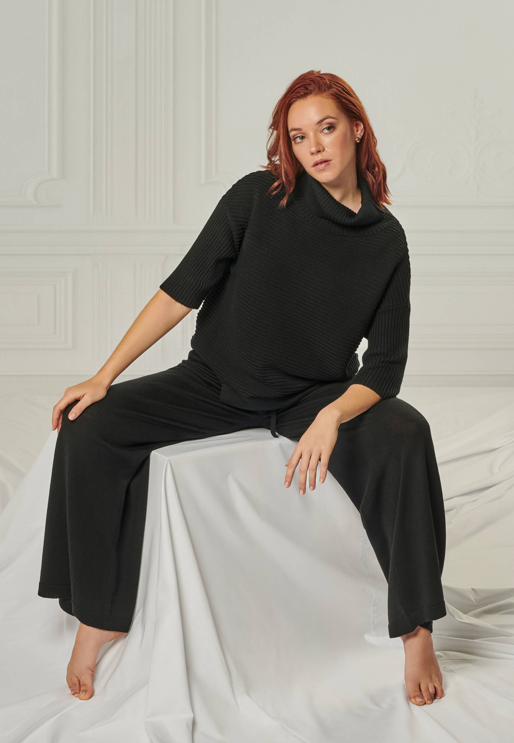 PANTS FRIDA - Weite Strickhose mit Taschen