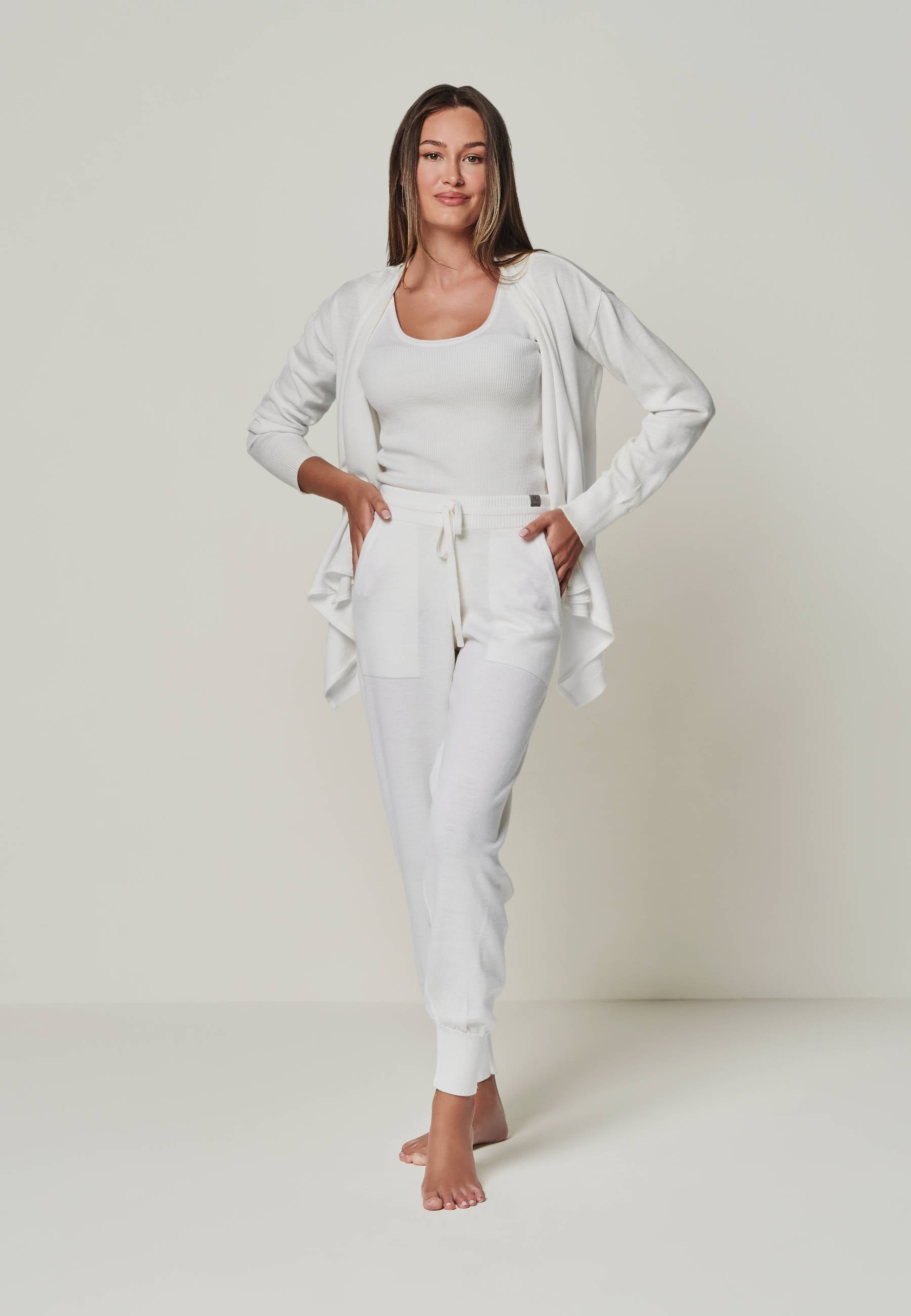 PANTS BELLA - stylish Merino lounge pants with pockets
