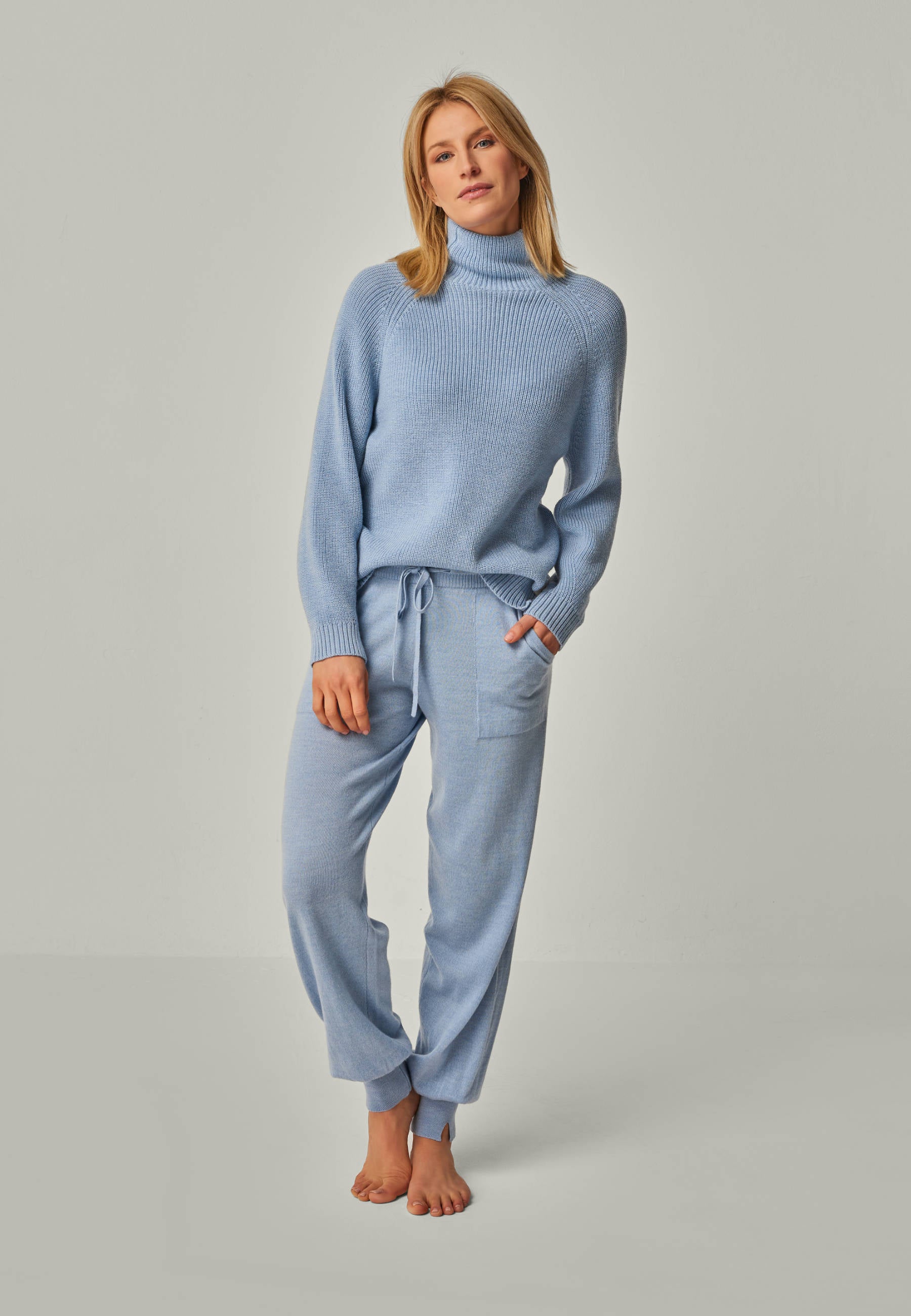 PANTS BELLA - stylish Merino lounge pants with pockets