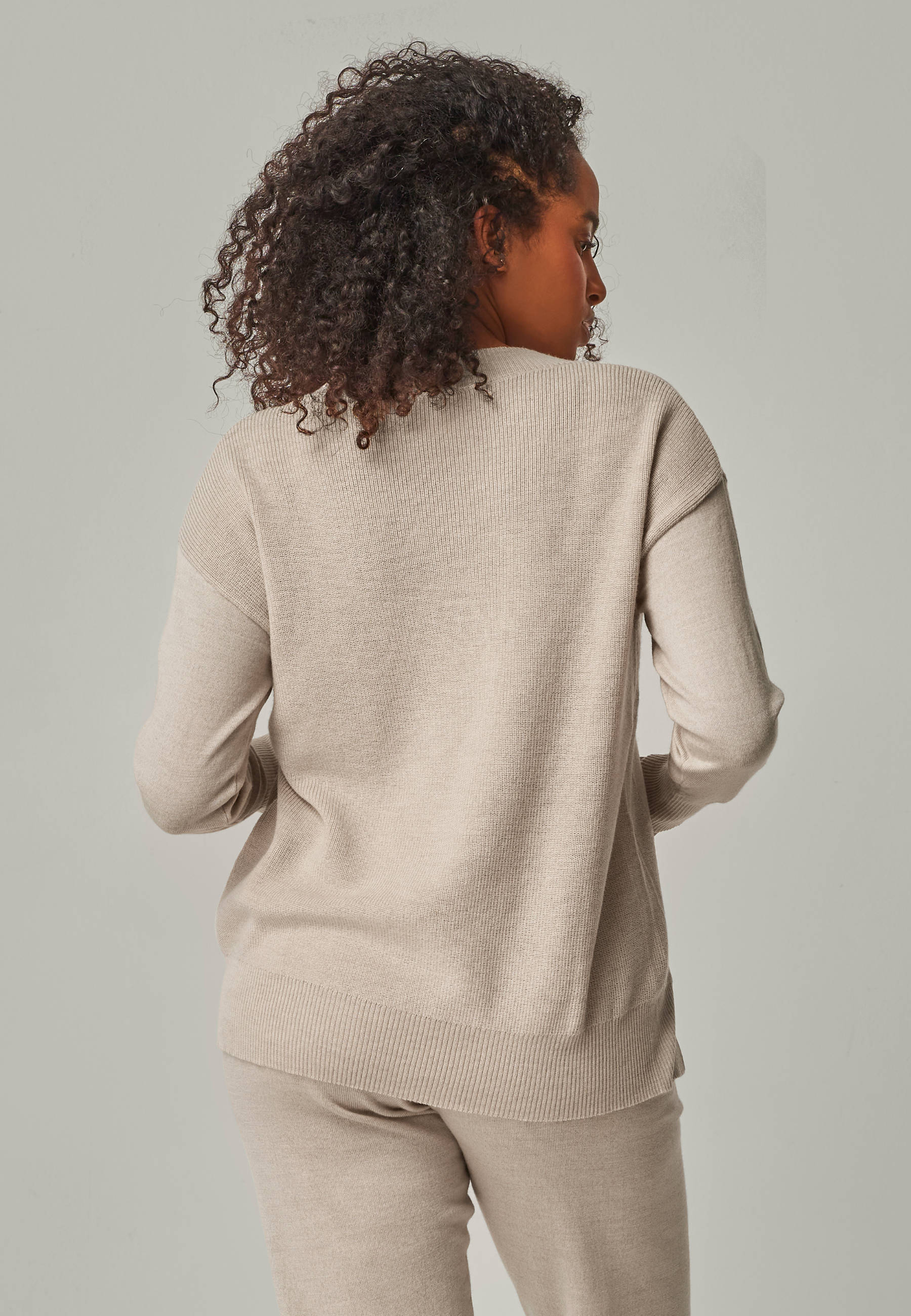 PULLOVER BELLA - Fine knitted roundneck pullover