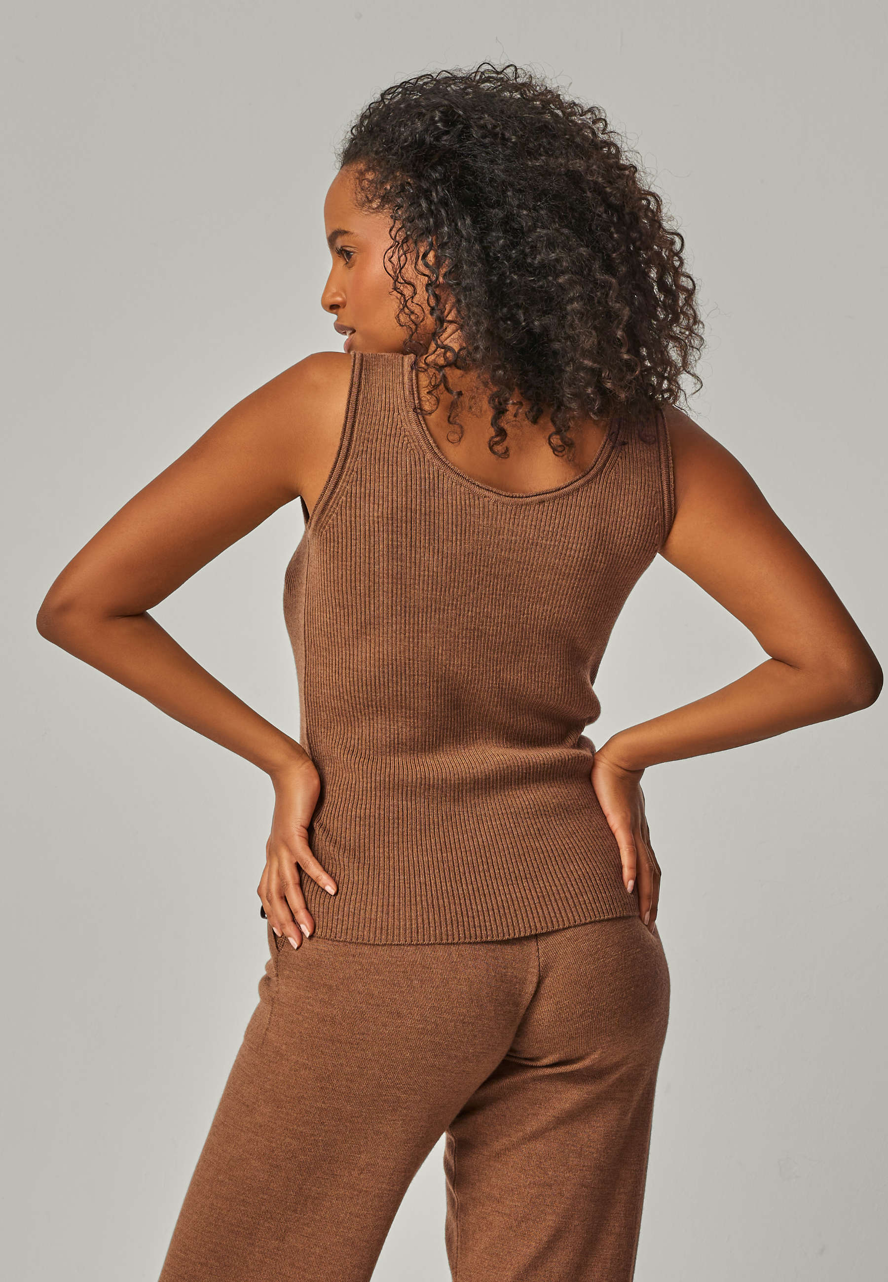 TOP BLOSSOM - Geripptes Merino Top mit Rundhals