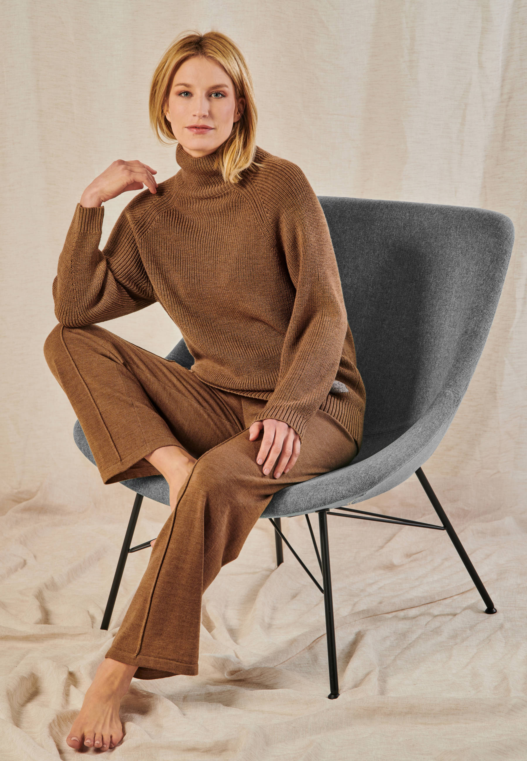 PANTS ELISA - Edle Strickhose mit Biese