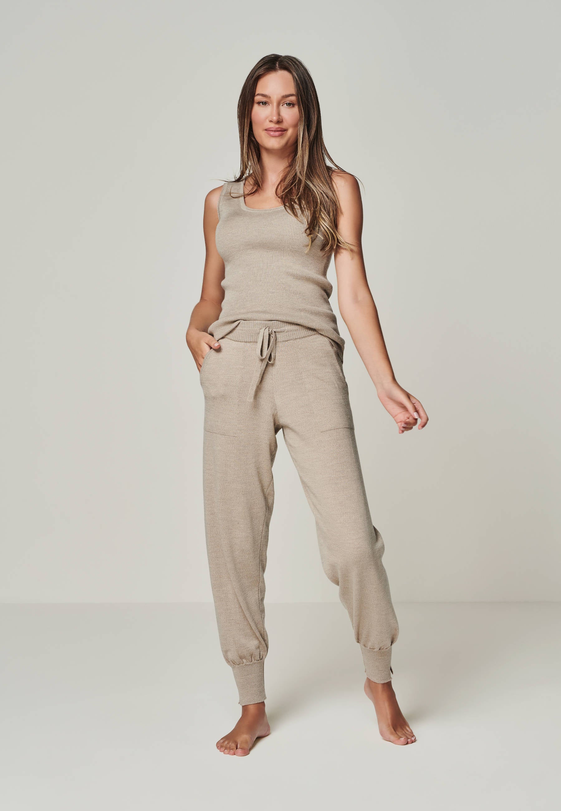 PANTS BELLA - stylish Merino lounge pants with pockets