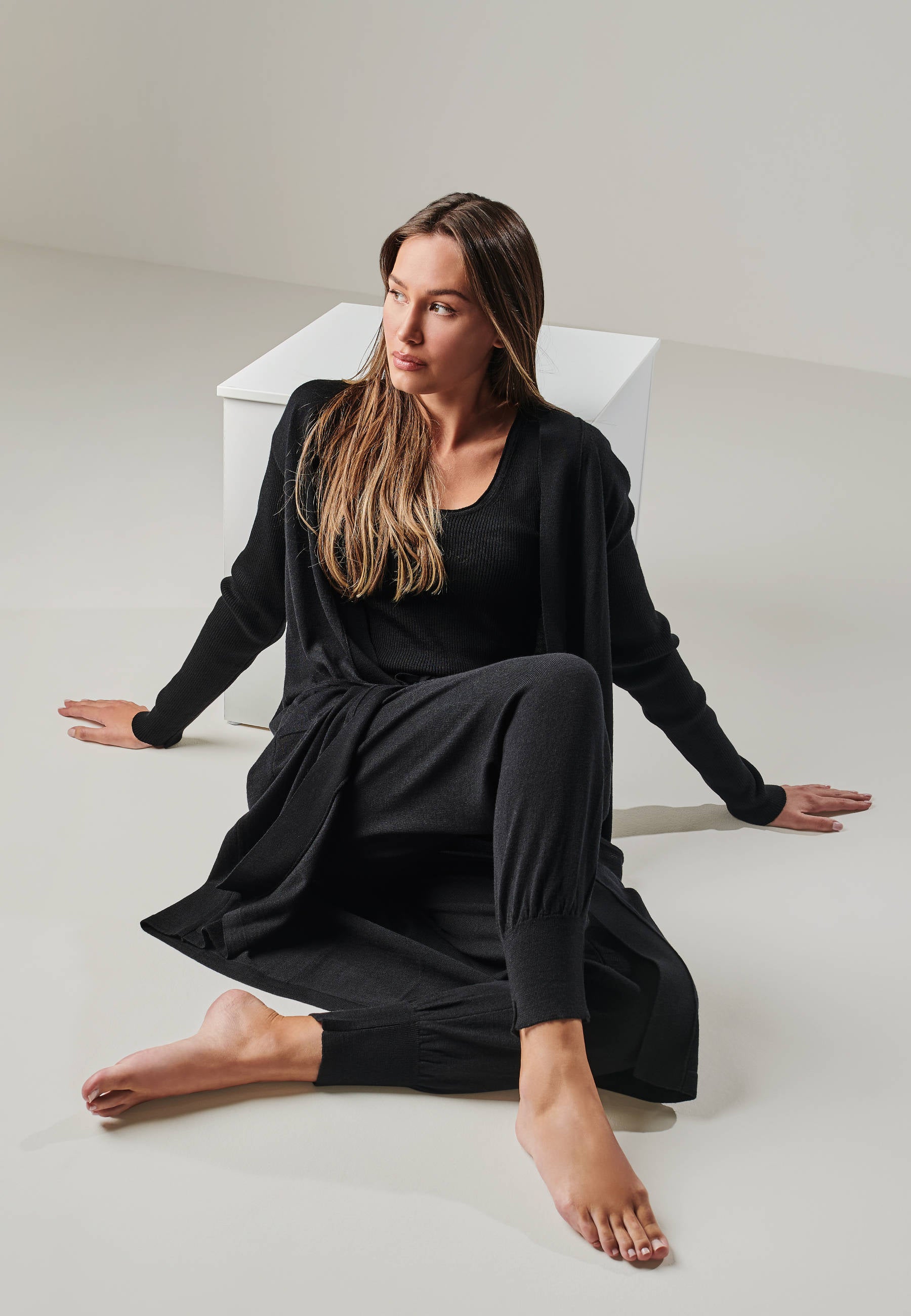 PANTS BELLA - stylish Merino lounge pants with pockets