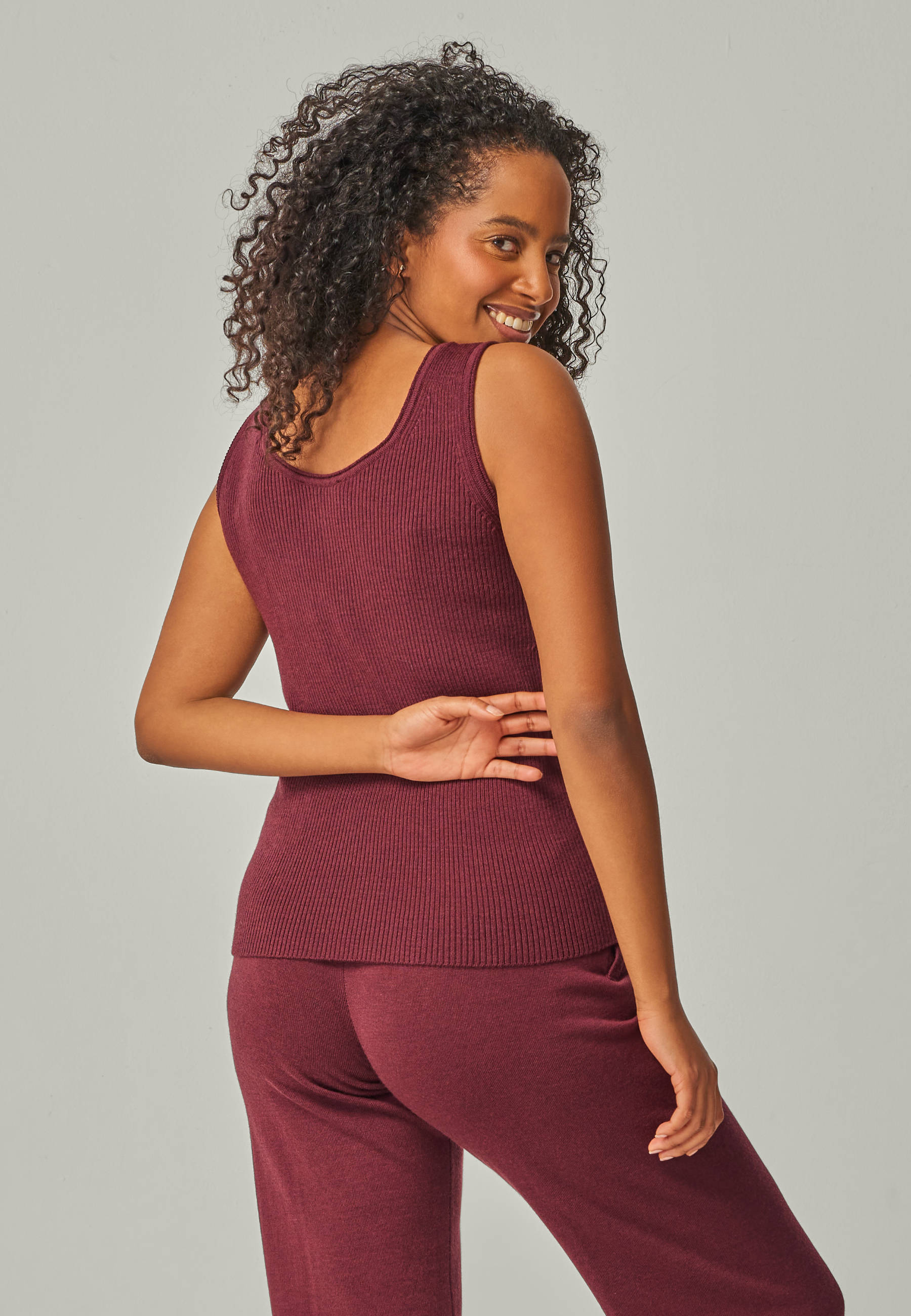 TOP BLOSSOM - Geripptes Merino Top mit Rundhals
