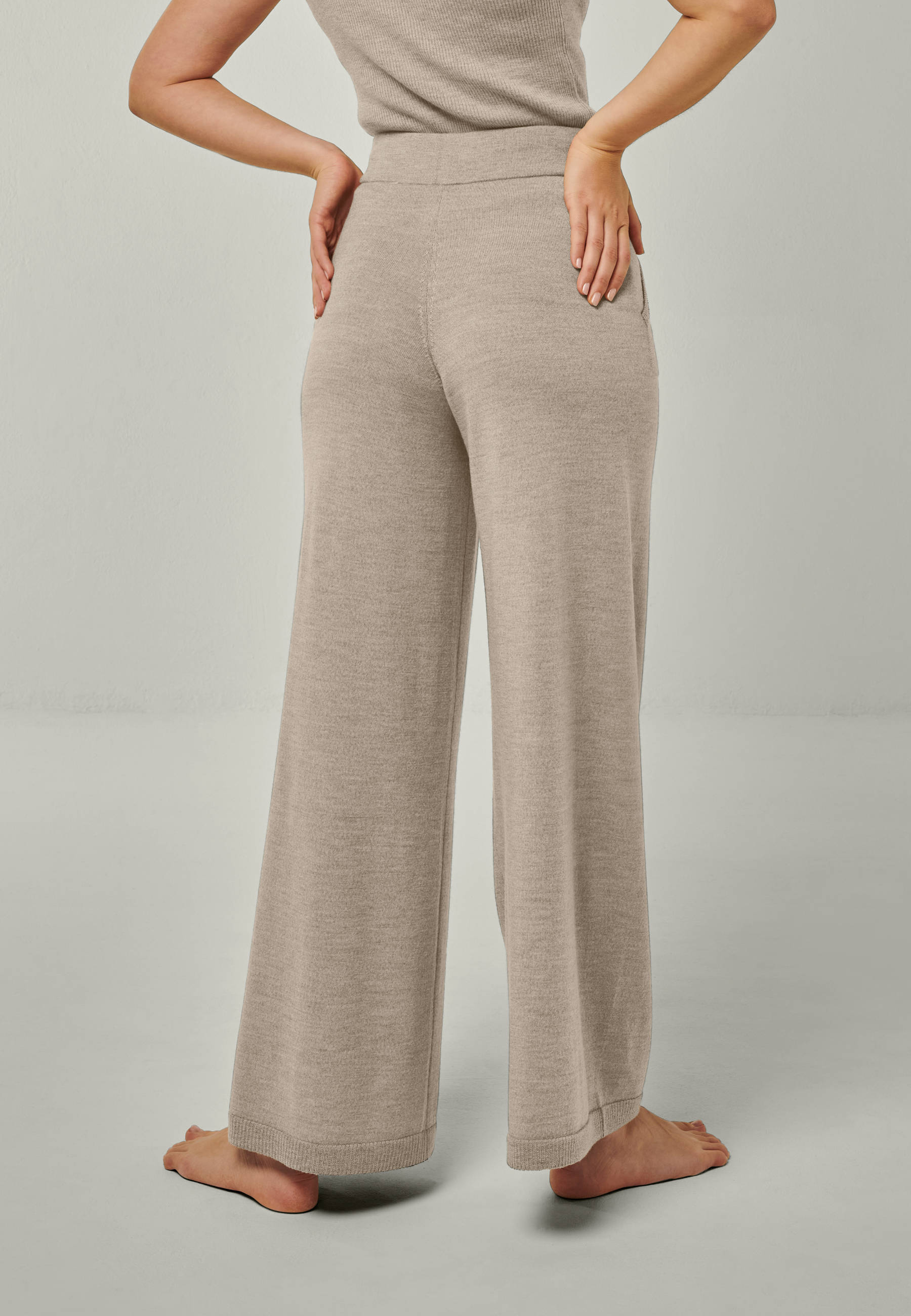 LOUNGEWEAR SET  - Pullover Felia & Pants Frida
