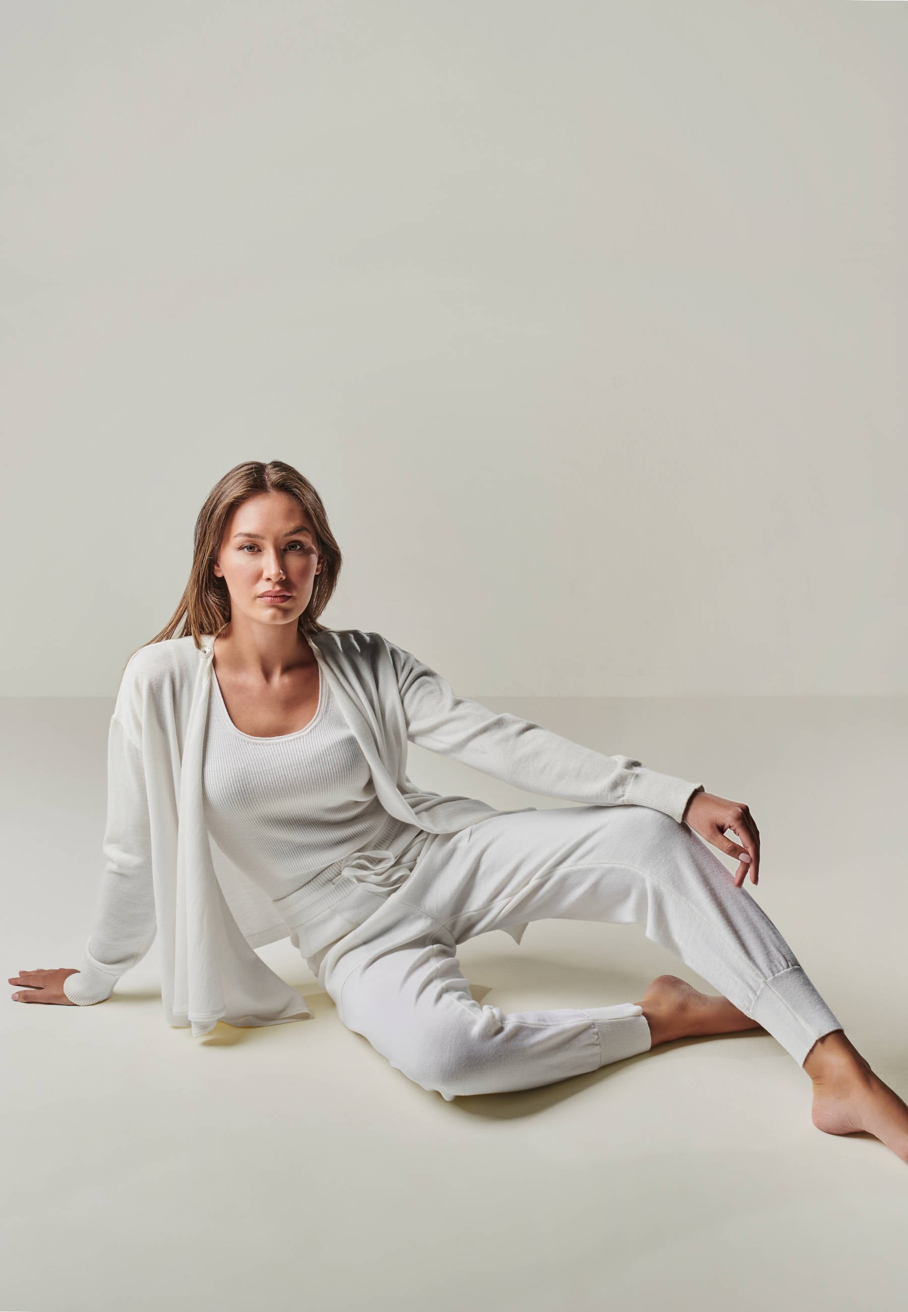 PANTS BELLA - stylish Merino lounge pants with pockets