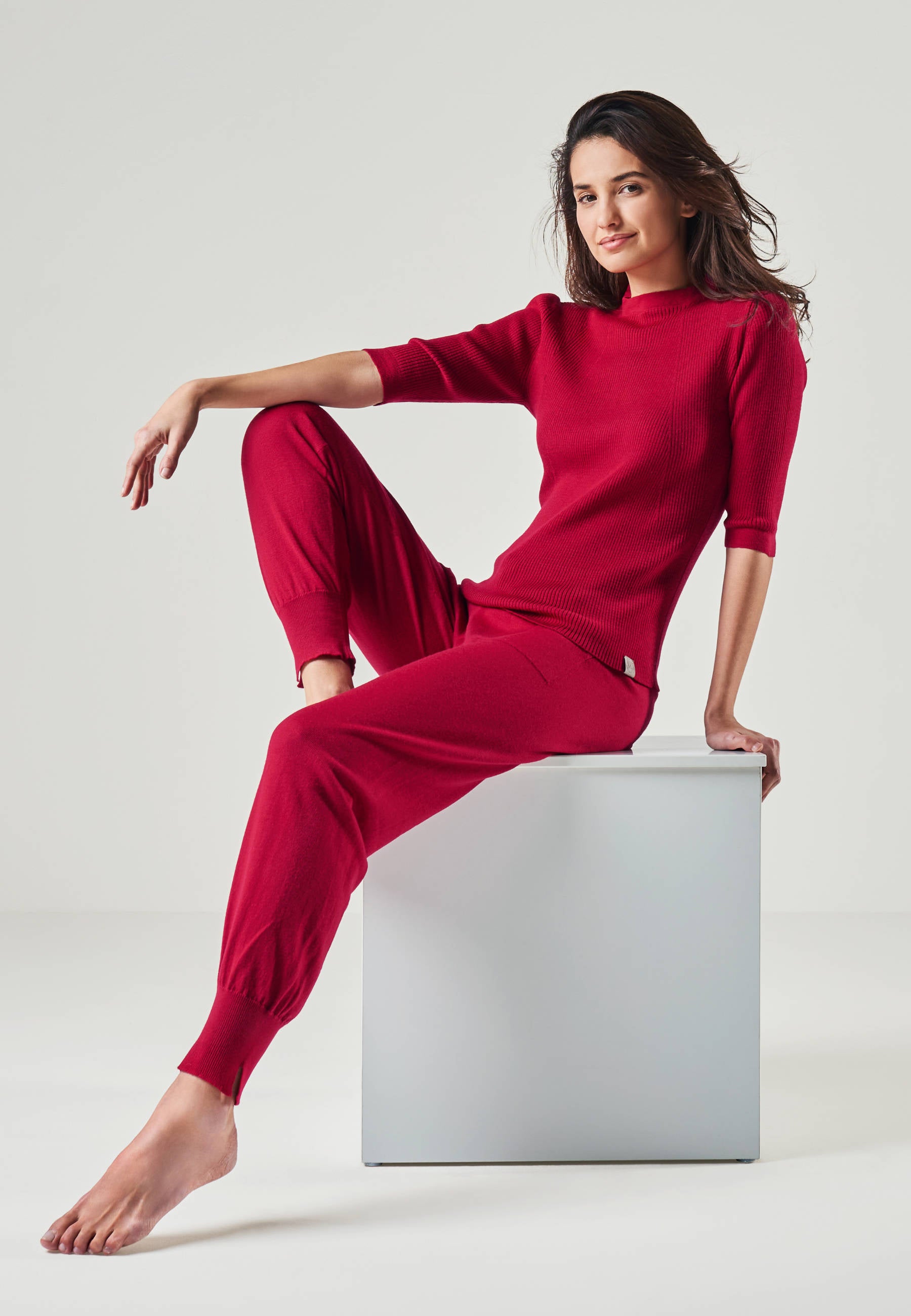 PULLOVER DARIA - Kurzarm Pullover mit Stehkragen