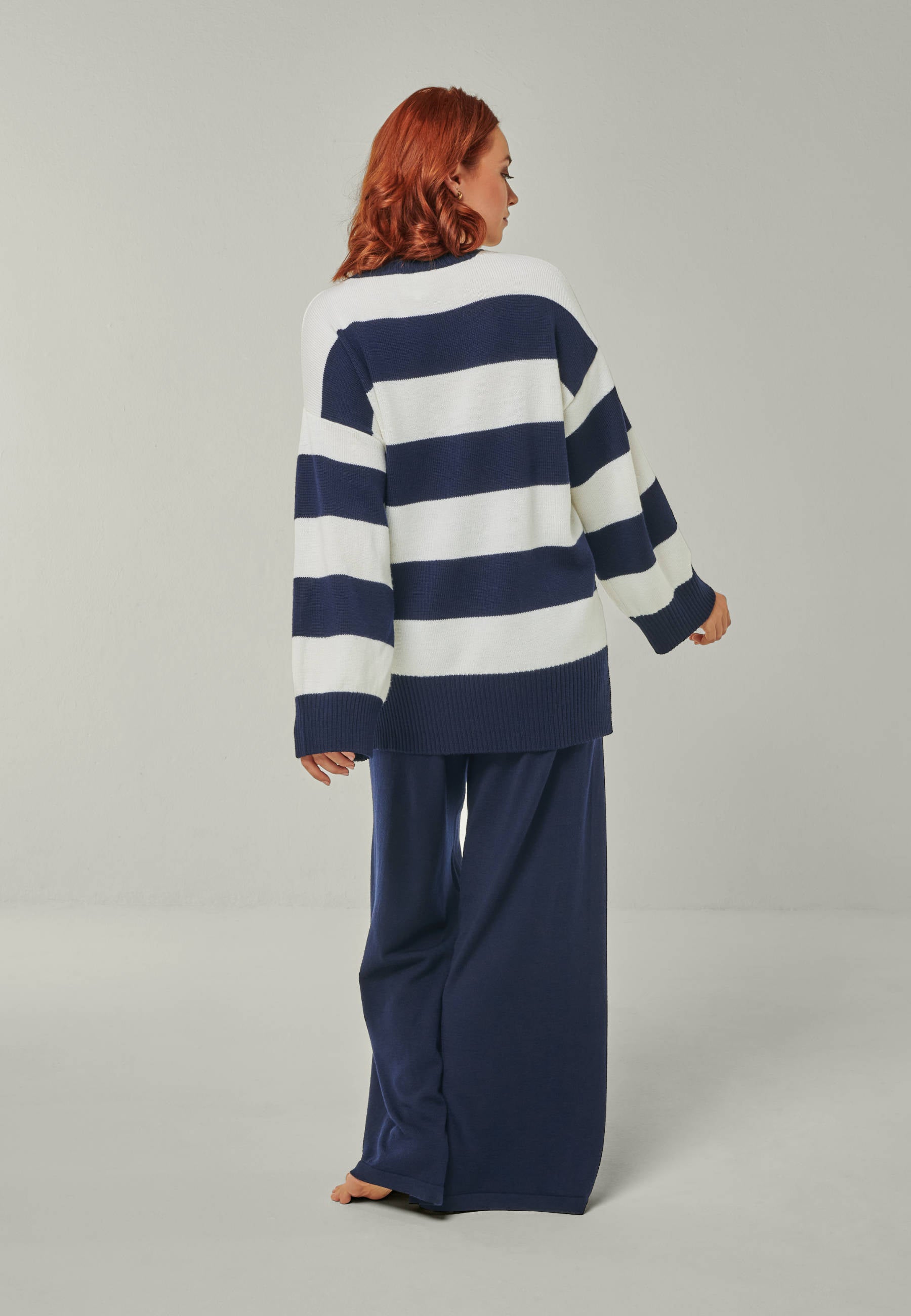 LOUNGEWEAR SET  - Pullover Felia & Pants Bailey