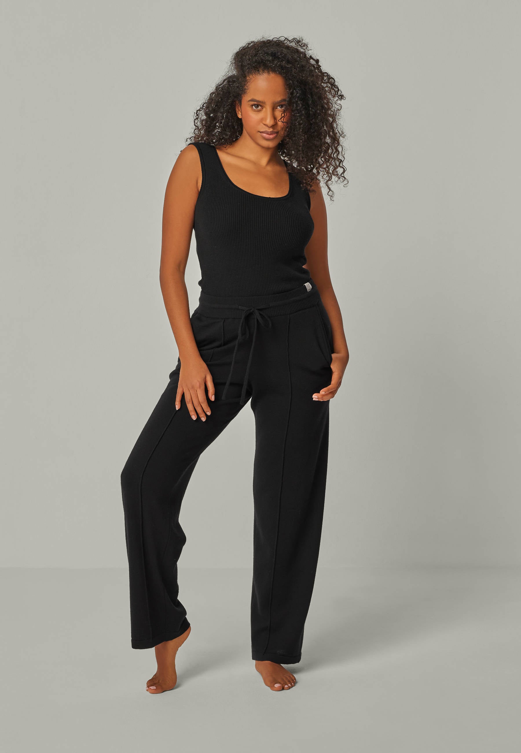 PANTS ELISA - Edle Strickhose mit Biese
