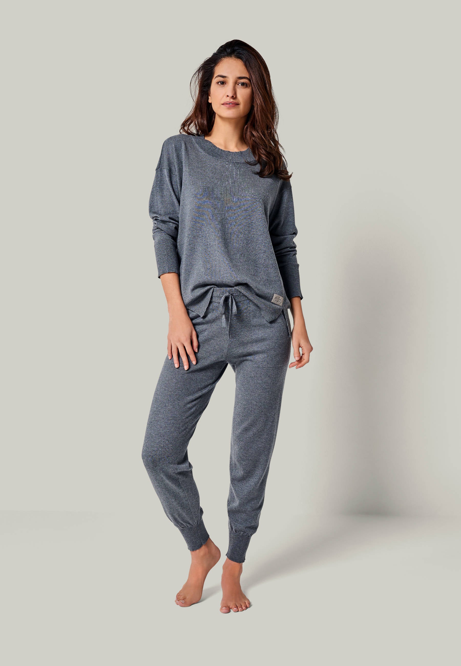 PULLOVER BELLA - Fine knitted roundneck pullover