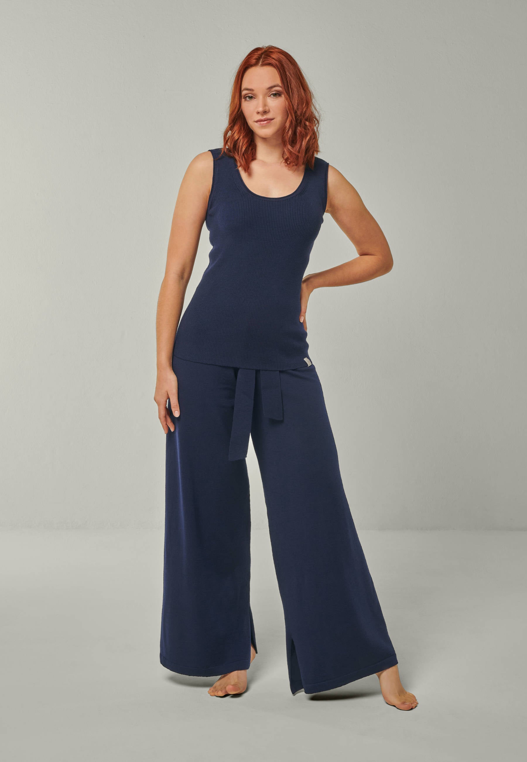 TOP BLOSSOM - Geripptes Merino Top mit Rundhals