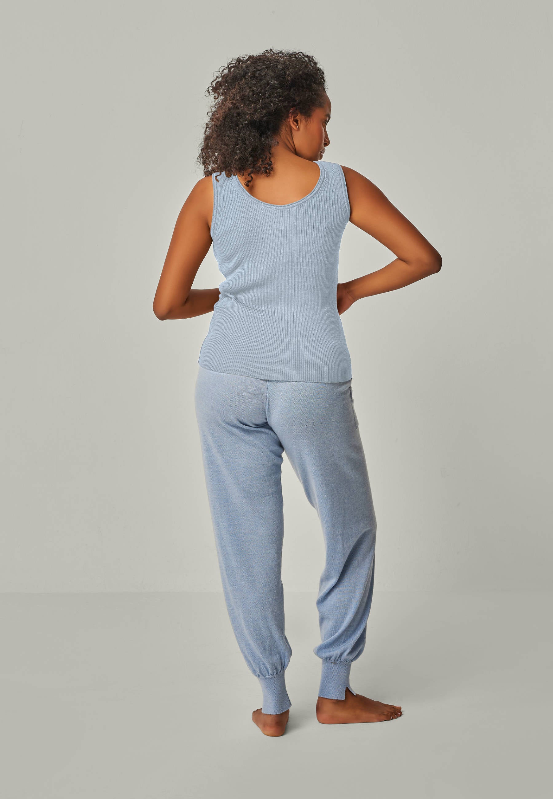TOP BLOSSOM - Geripptes Merino Top mit Rundhals