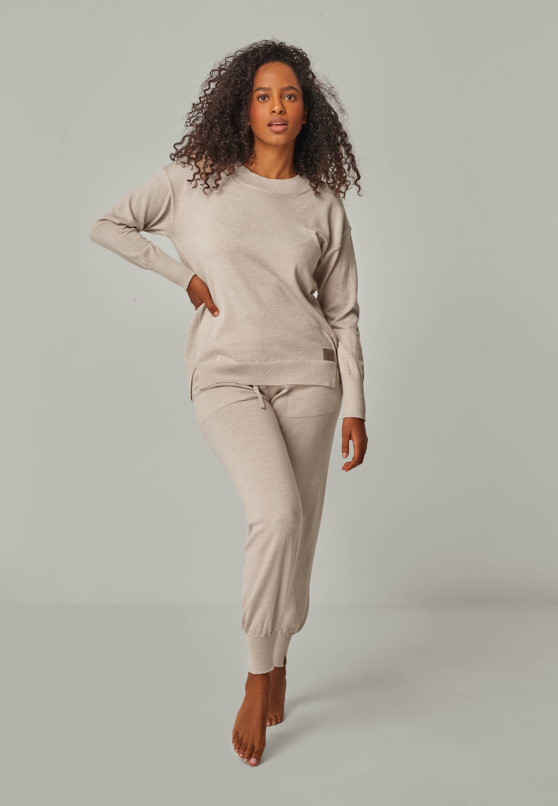 PULLOVER BELLA - Fine knitted roundneck pullover