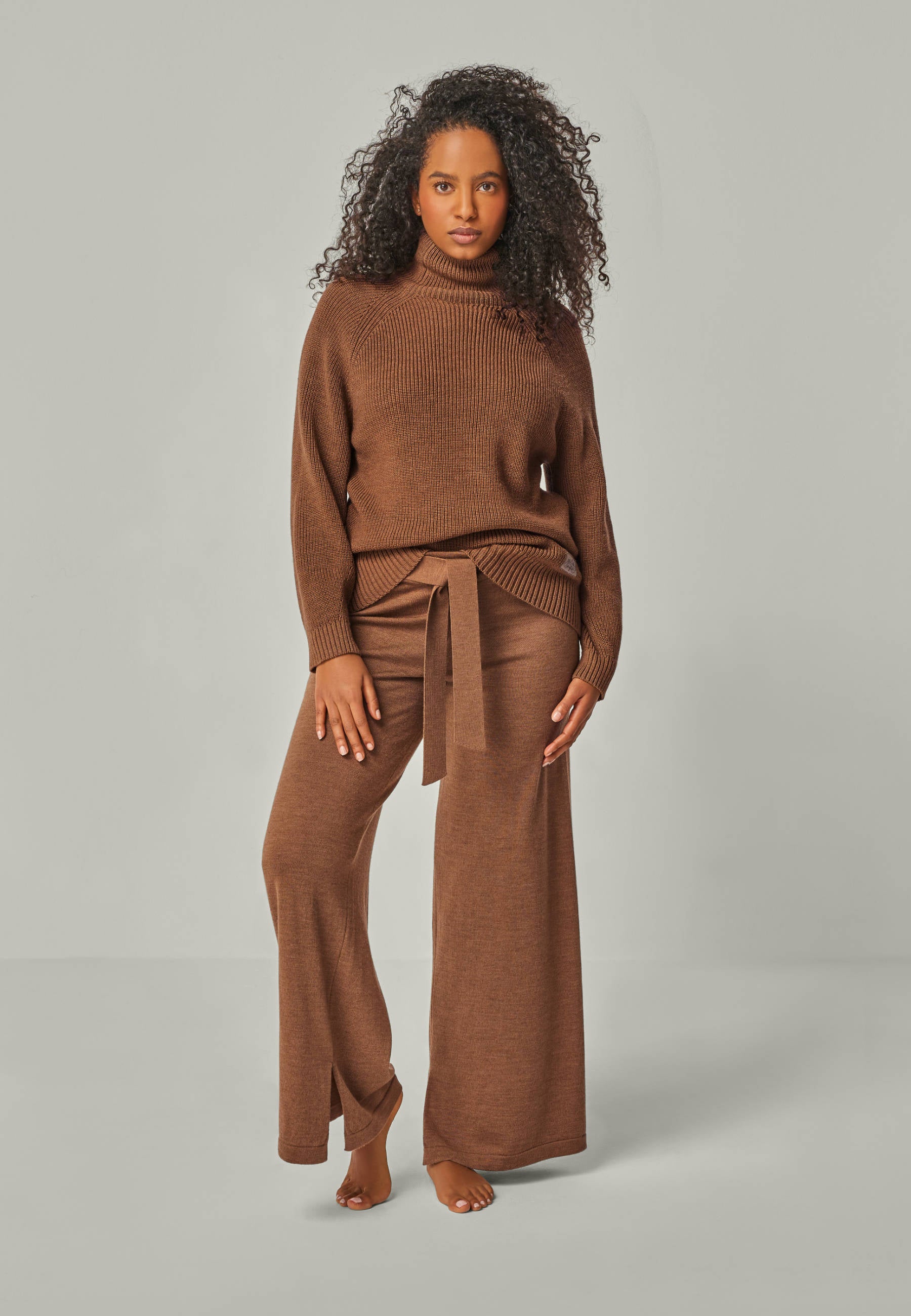 PULLOVER EVE - Stylish mock neck sweater