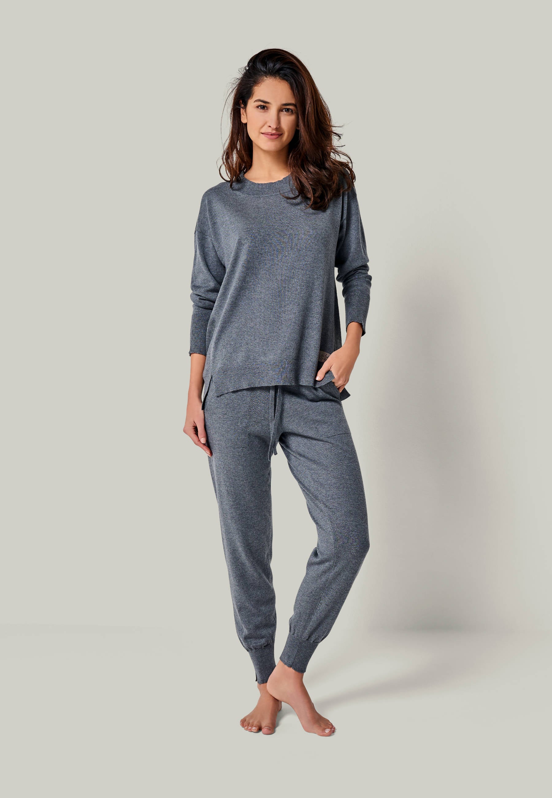 PULLOVER BELLA - Fine knitted roundneck pullover