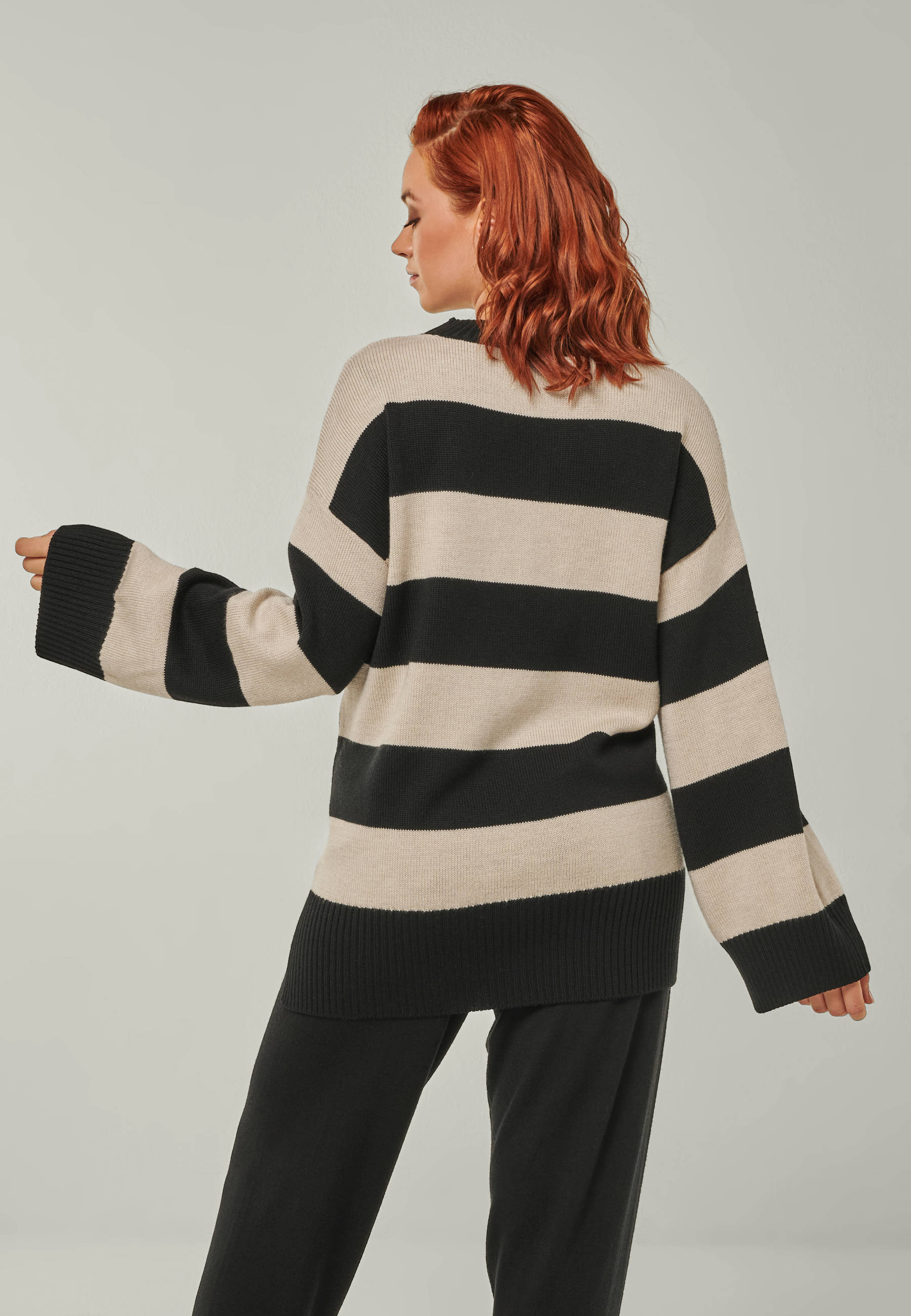 LOUNGEWEAR SET  - Pullover Felia & Pants Bella