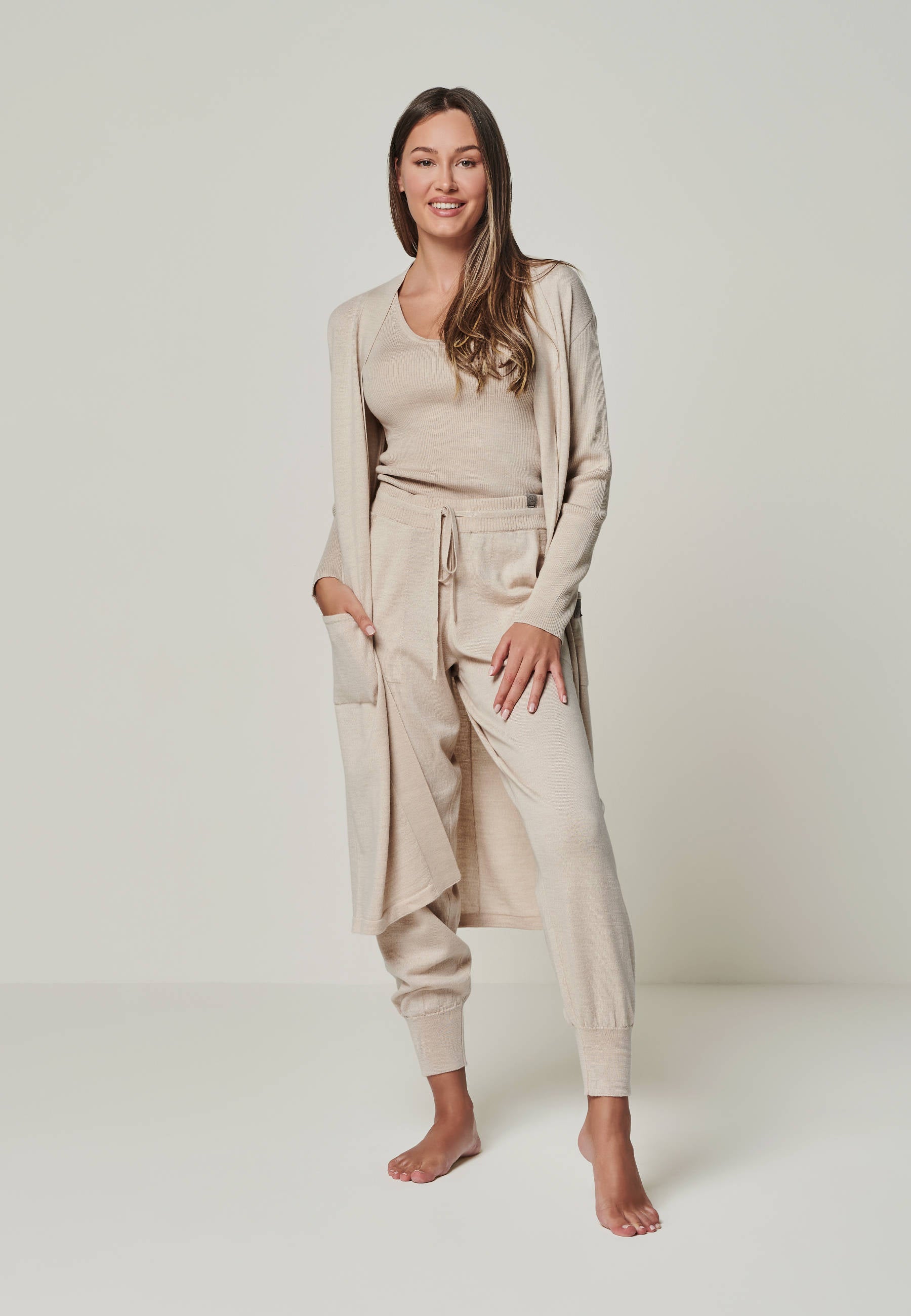 PANTS BELLA - stylish Merino lounge pants with pockets